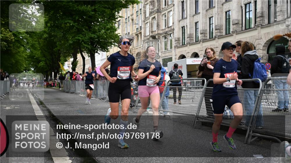 14.06.2026 - REWE Women's Run J. Mangold http://msf.ph/oto/9769178 14.06.2026 09:50:48 Ziel 10039, 10091, 10312, 10618, 10666, 11003 meine-sportfotos.de