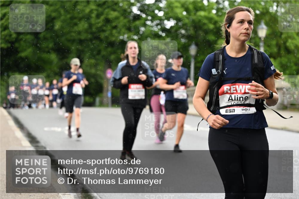 14.06.2026 - REWE Women's Run Dr. Thomas Lammeyer http://msf.ph/oto/9769180 14.06.2026 09:46:04 Laufen 1062 meine-sportfotos.de