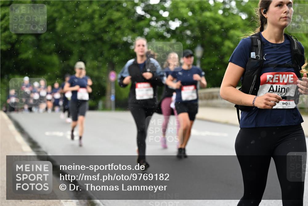 14.06.2026 - REWE Women's Run Dr. Thomas Lammeyer http://msf.ph/oto/9769182 14.06.2026 09:46:04 Laufen 20 meine-sportfotos.de