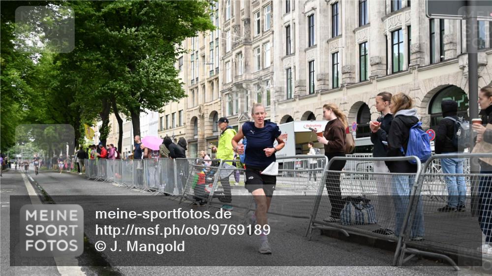 14.06.2026 - REWE Women's Run J. Mangold http://msf.ph/oto/9769189 14.06.2026 09:50:51 Ziel 10039, 10091, 10618, 10666, 11003 meine-sportfotos.de