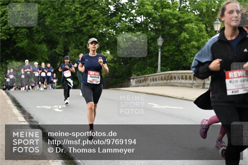 14.06.2026 - REWE Women's Run Dr. Thomas Lammeyer http://msf.ph/oto/9769194 14.06.2026 09:46:05 Laufen 10631, 10763 meine-sportfotos.de