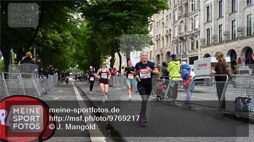 14.06.2026 - REWE Women's Run J. Mangold http://msf.ph/oto/9769217 14.06.2026 09:51:17 Ziel 10184, 10390, 10604, 10803 meine-sportfotos.de