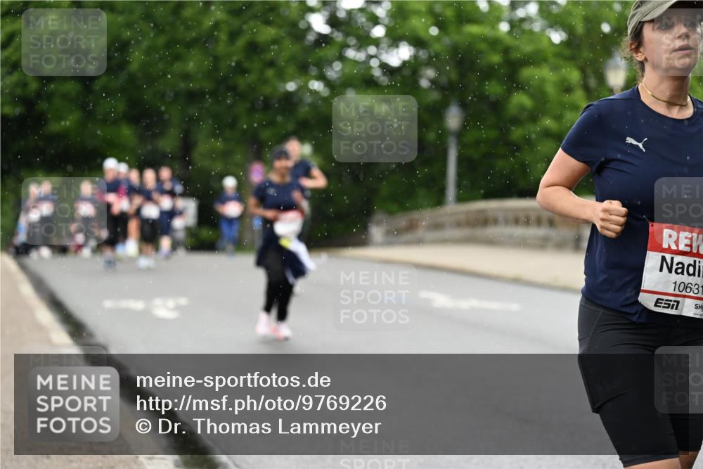 14.06.2026 - REWE Women's Run Dr. Thomas Lammeyer http://msf.ph/oto/9769226 14.06.2026 09:46:07 Laufen 10631 meine-sportfotos.de
