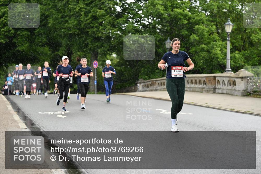 14.06.2026 - REWE Women's Run Dr. Thomas Lammeyer http://msf.ph/oto/9769266 14.06.2026 09:46:10 Laufen 11397, 57, 44444 meine-sportfotos.de