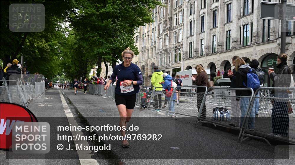 14.06.2026 - REWE Women's Run J. Mangold http://msf.ph/oto/9769282 14.06.2026 09:51:40 Ziel 10763, 11388 meine-sportfotos.de