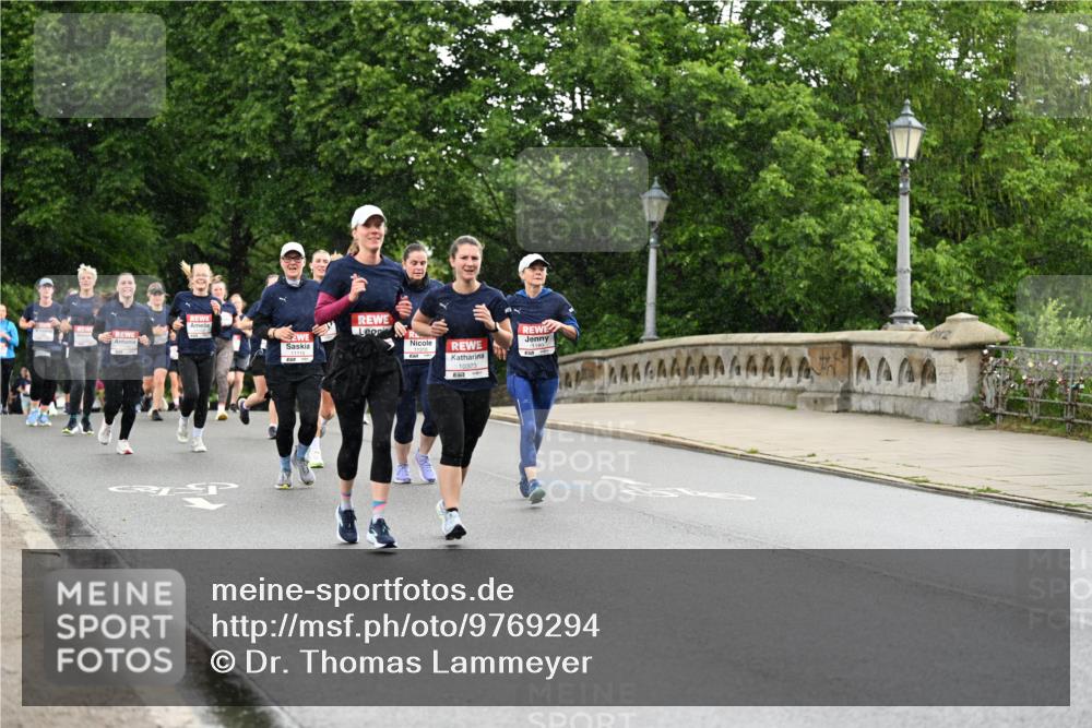 14.06.2026 - REWE Women's Run Dr. Thomas Lammeyer http://msf.ph/oto/9769294 14.06.2026 09:46:12 Laufen 5, 11310, 10323 meine-sportfotos.de