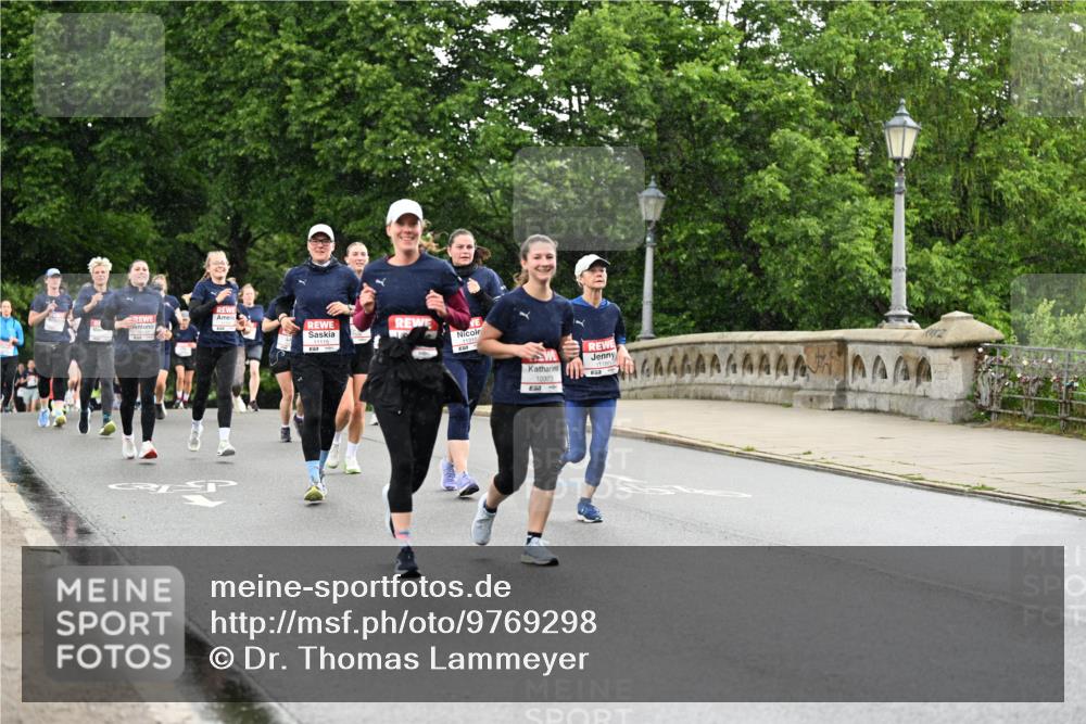 14.06.2026 - REWE Women's Run Dr. Thomas Lammeyer http://msf.ph/oto/9769298 14.06.2026 09:46:13 Laufen 11115, 10323, 180 meine-sportfotos.de
