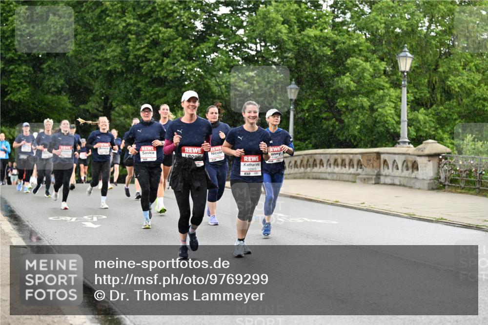 14.06.2026 - REWE Women's Run Dr. Thomas Lammeyer http://msf.ph/oto/9769299 14.06.2026 09:46:13 Laufen 10323, 57, 1180 meine-sportfotos.de