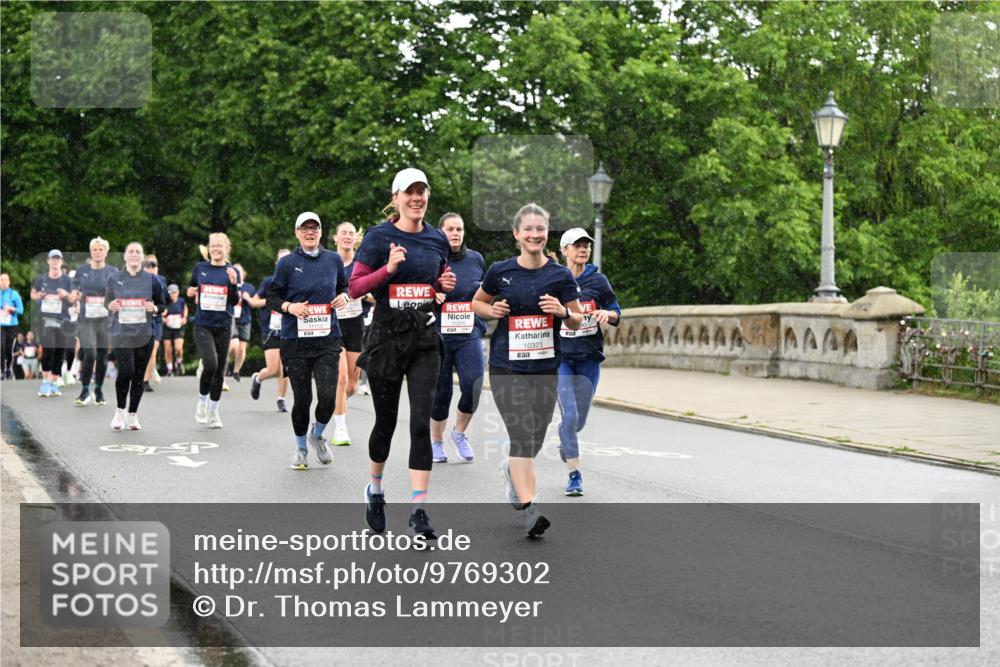 14.06.2026 - REWE Women's Run Dr. Thomas Lammeyer http://msf.ph/oto/9769302 14.06.2026 09:46:13 Laufen 11310, 10323, 57 meine-sportfotos.de