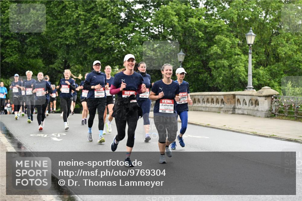 14.06.2026 - REWE Women's Run Dr. Thomas Lammeyer http://msf.ph/oto/9769304 14.06.2026 09:46:13 Laufen 10323 meine-sportfotos.de