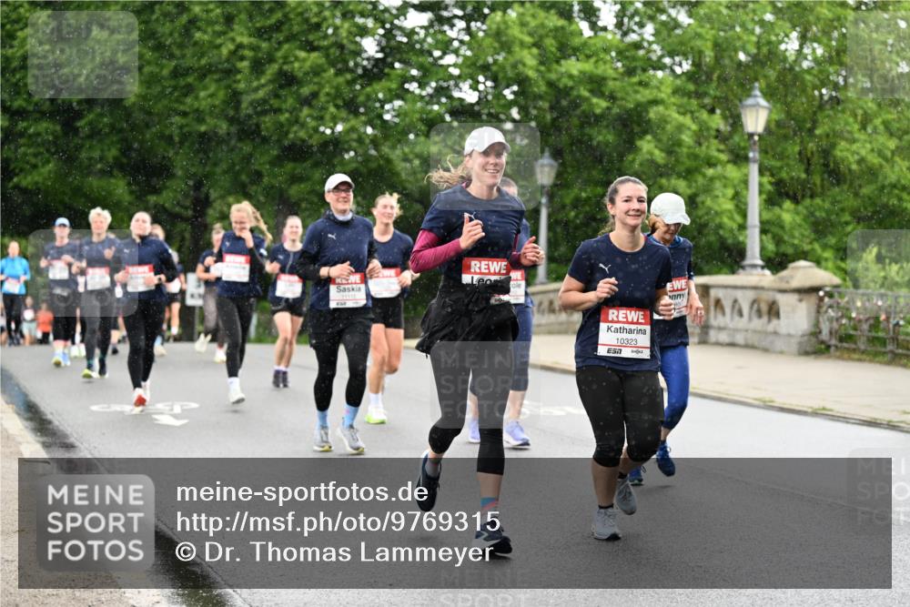 14.06.2026 - REWE Women's Run Dr. Thomas Lammeyer http://msf.ph/oto/9769315 14.06.2026 09:46:14 Laufen 10323 meine-sportfotos.de