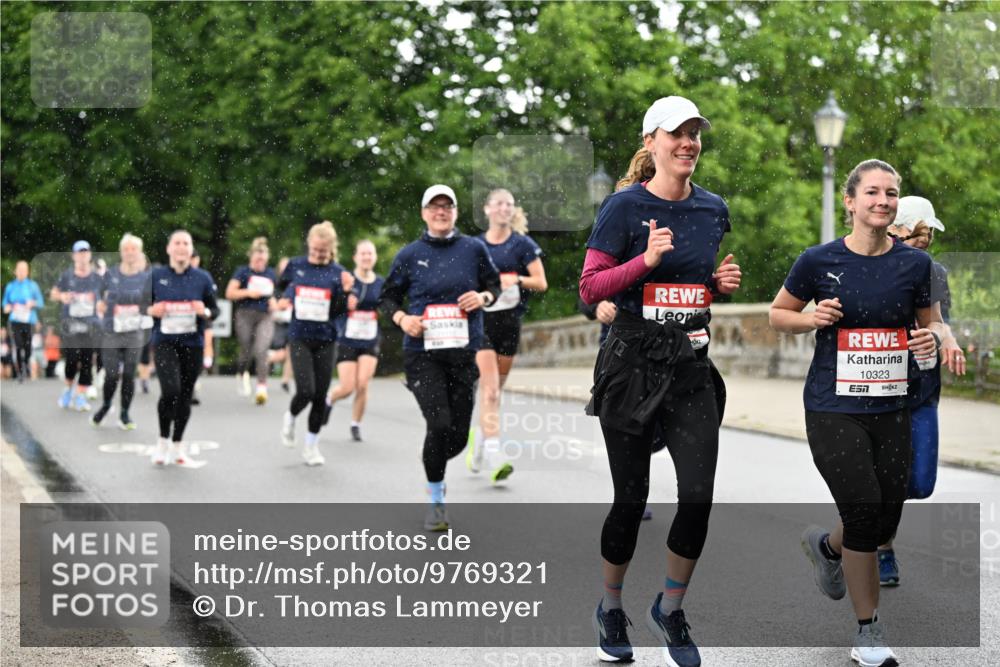 14.06.2026 - REWE Women's Run Dr. Thomas Lammeyer http://msf.ph/oto/9769321 14.06.2026 09:46:14 Laufen 10323, 7 meine-sportfotos.de