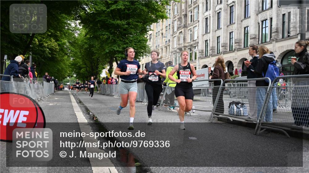 14.06.2026 - REWE Women's Run J. Mangold http://msf.ph/oto/9769336 14.06.2026 09:52:05 Ziel 10230, 10286, 10870, 10954, 11135 meine-sportfotos.de