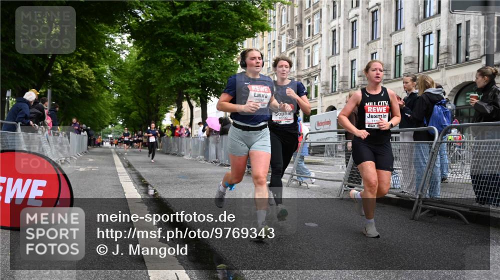 14.06.2026 - REWE Women's Run J. Mangold http://msf.ph/oto/9769343 14.06.2026 09:52:06 Ziel 10230, 10286, 10870, 10954, 11135 meine-sportfotos.de