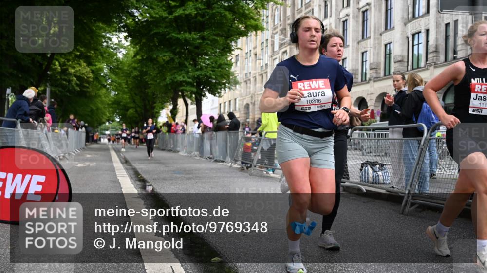 14.06.2026 - REWE Women's Run J. Mangold http://msf.ph/oto/9769348 14.06.2026 09:52:07 Ziel 10230, 10286, 10954, 11135 meine-sportfotos.de