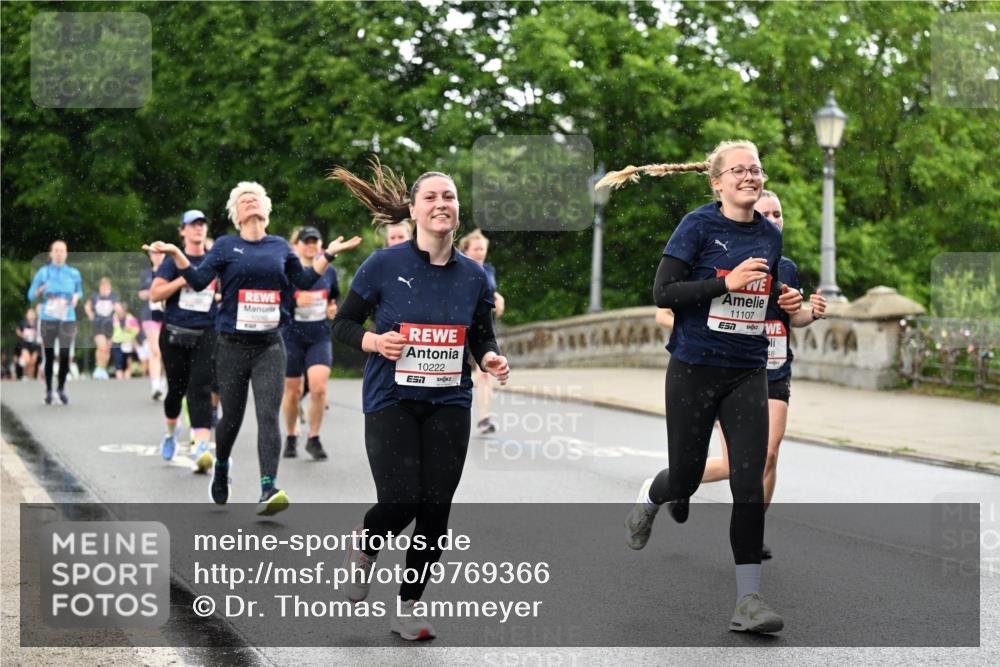 14.06.2026 - REWE Women's Run Dr. Thomas Lammeyer http://msf.ph/oto/9769366 14.06.2026 09:46:17 Laufen 10222, 11107, 7 meine-sportfotos.de