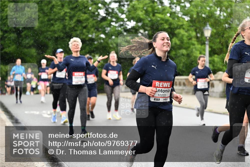 14.06.2026 - REWE Women's Run Dr. Thomas Lammeyer http://msf.ph/oto/9769377 14.06.2026 09:46:18 Laufen 10222 meine-sportfotos.de