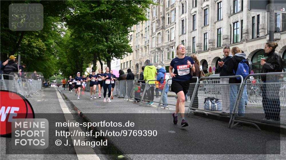 14.06.2026 - REWE Women's Run J. Mangold http://msf.ph/oto/9769390 14.06.2026 09:52:23 Ziel 10168, 10422, 10942, 11174, 11326, 11467, 11519 meine-sportfotos.de