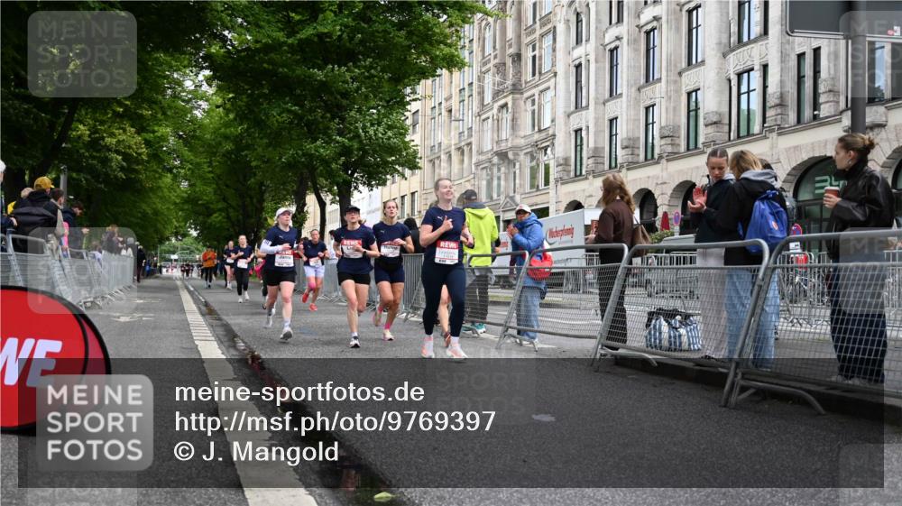 14.06.2026 - REWE Women's Run J. Mangold http://msf.ph/oto/9769397 14.06.2026 09:52:25 Ziel 10168, 10278, 10422, 10686, 10942, 11174, 11326, 11467, 11519 meine-sportfotos.de