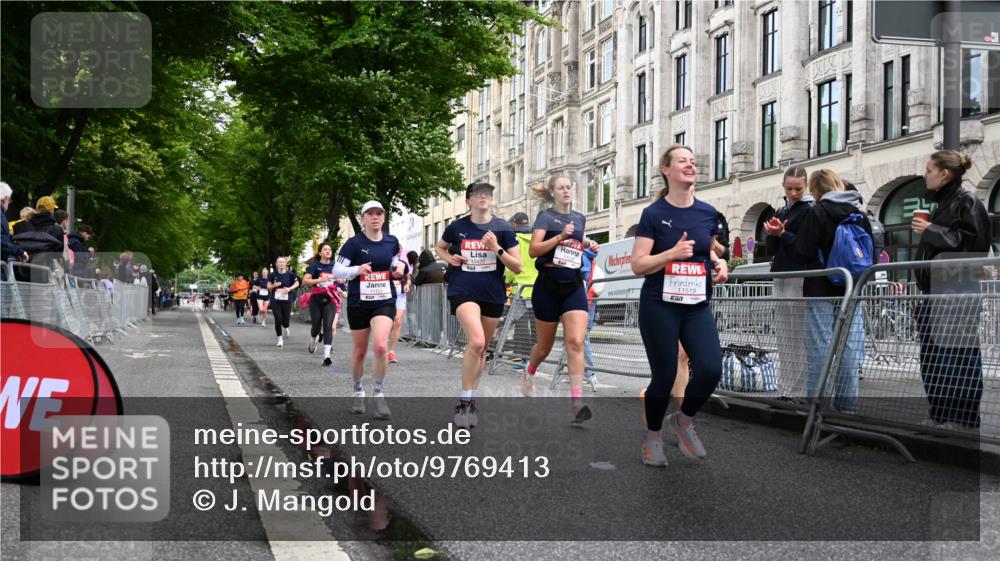 14.06.2026 - REWE Women's Run J. Mangold http://msf.ph/oto/9769413 14.06.2026 09:52:27 Ziel 10168, 10278, 10422, 10490, 10686, 10942, 11174, 11326, 11467, 11519 meine-sportfotos.de