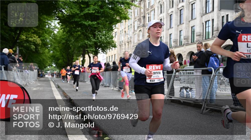 14.06.2026 - REWE Women's Run J. Mangold http://msf.ph/oto/9769429 14.06.2026 09:52:28 Ziel 10168, 10278, 10422, 10490, 10686, 10942, 11174, 11326, 11467, 11519 meine-sportfotos.de