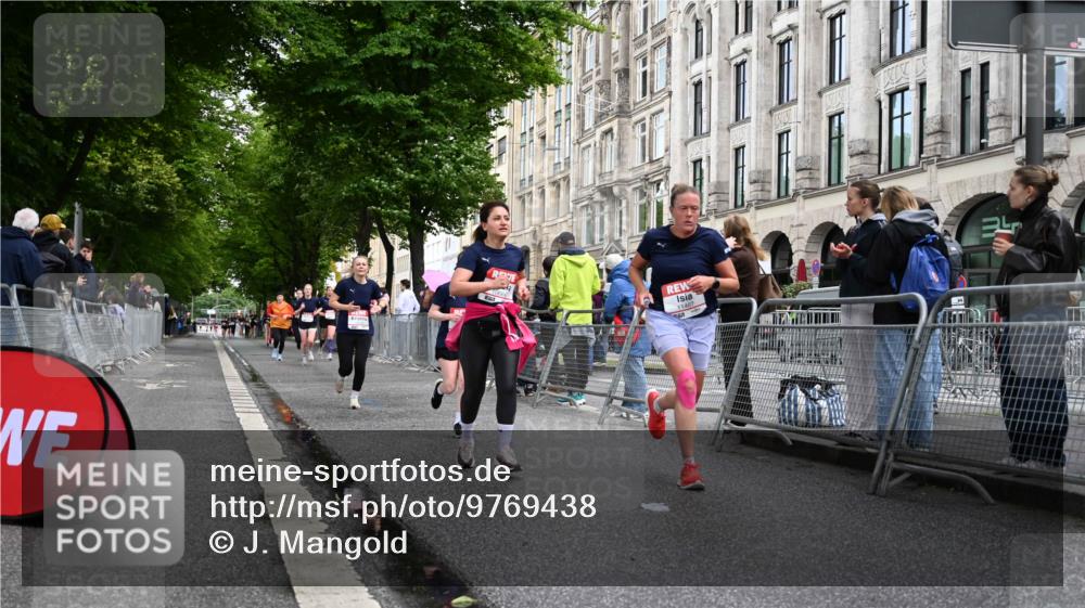 14.06.2026 - REWE Women's Run J. Mangold http://msf.ph/oto/9769438 14.06.2026 09:52:29 Ziel 10278, 10422, 10490, 10629, 10686, 10942, 11174, 11326, 11467, 11519 meine-sportfotos.de