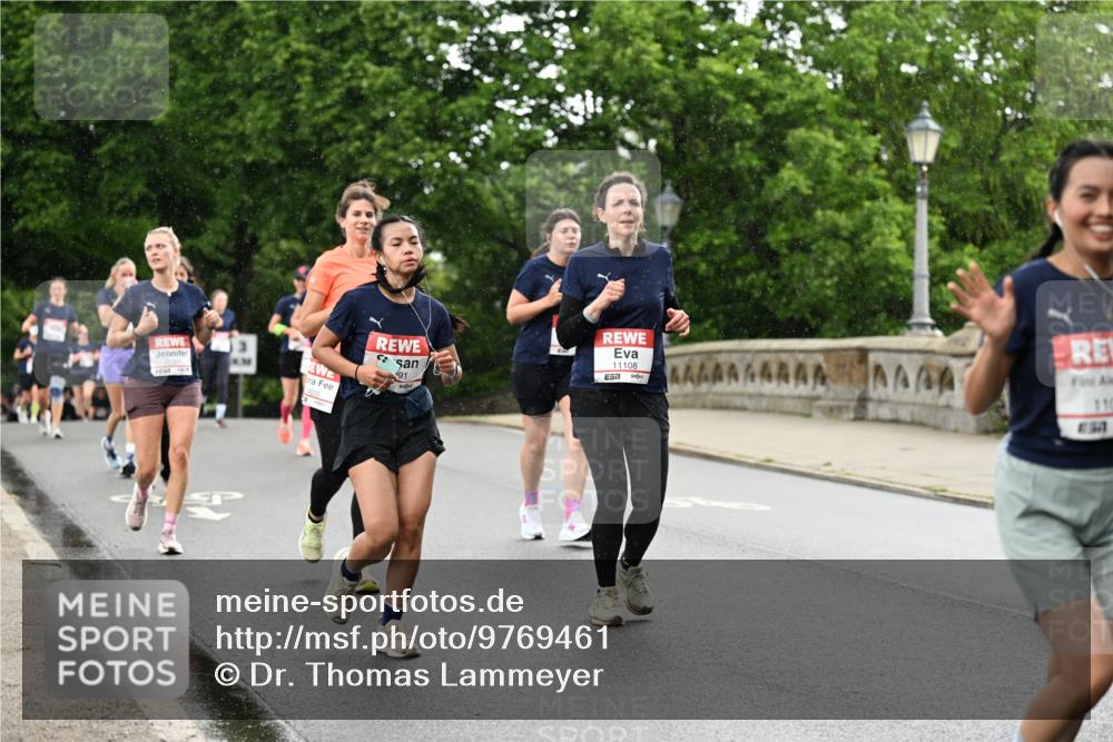 14.06.2026 - REWE Women's Run Dr. Thomas Lammeyer http://msf.ph/oto/9769461 14.06.2026 09:46:31 Laufen 91, 11108, 57, 110 meine-sportfotos.de