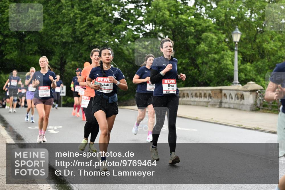 14.06.2026 - REWE Women's Run Dr. Thomas Lammeyer http://msf.ph/oto/9769464 14.06.2026 09:46:31 Laufen 11091, 11108 meine-sportfotos.de