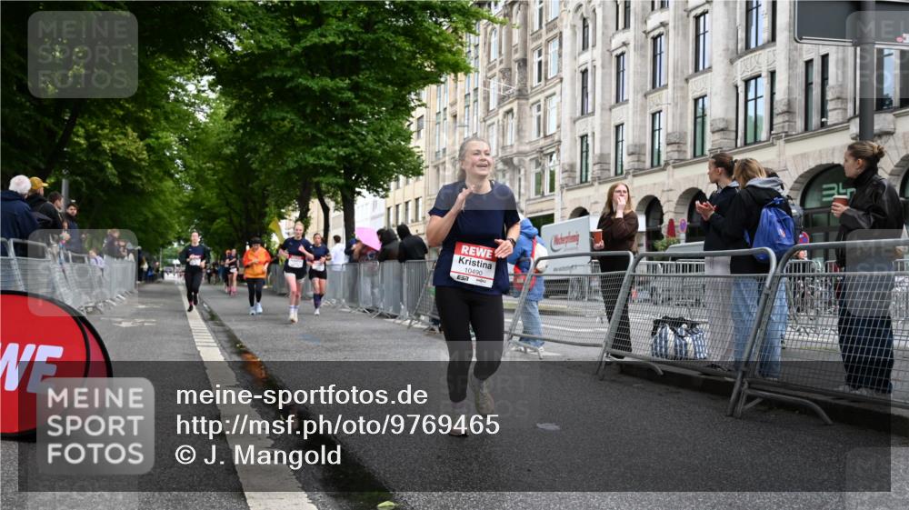14.06.2026 - REWE Women's Run J. Mangold http://msf.ph/oto/9769465 14.06.2026 09:52:31 Ziel 10278, 10422, 10490, 10629, 10686, 10942, 11123, 11174, 11326, 11467, 11485, 11519 meine-sportfotos.de
