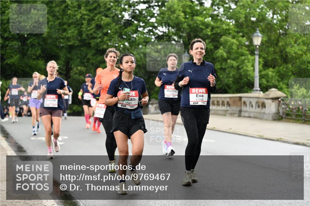 14.06.2026 - REWE Women's Run Dr. Thomas Lammeyer http://msf.ph/oto/9769467 14.06.2026 09:46:31 Laufen 1691, 11108, 57, 4444 meine-sportfotos.de