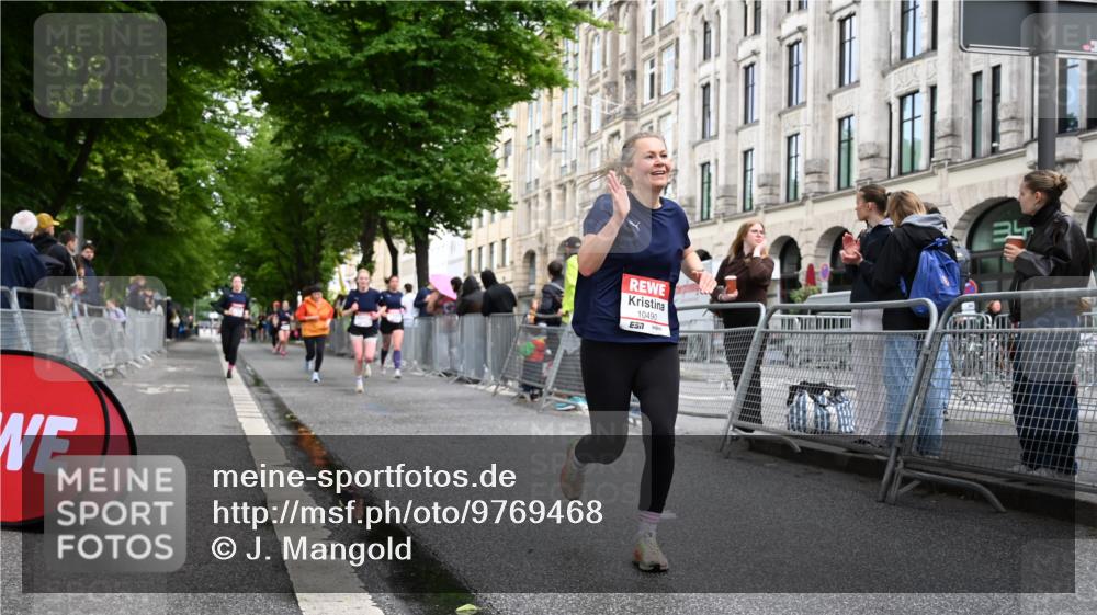 14.06.2026 - REWE Women's Run J. Mangold http://msf.ph/oto/9769468 14.06.2026 09:52:32 Ziel 10278, 10490, 10629, 10686, 11123, 11174, 11467, 11485 meine-sportfotos.de