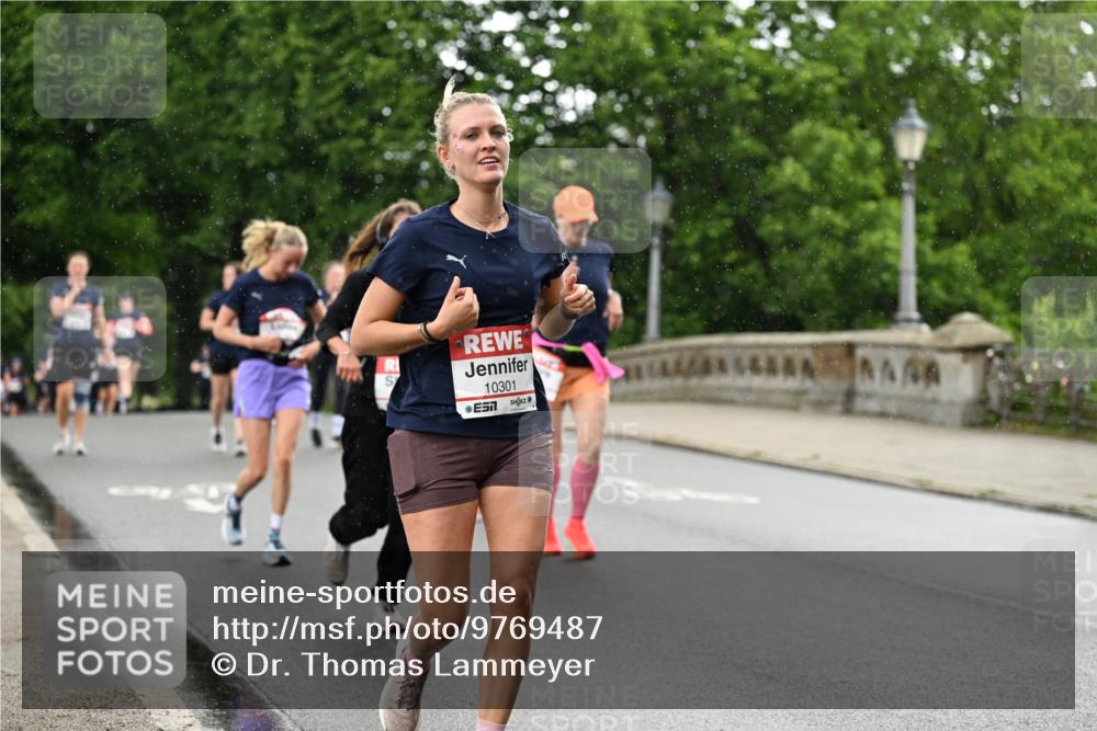 14.06.2026 - REWE Women's Run Dr. Thomas Lammeyer http://msf.ph/oto/9769487 14.06.2026 09:46:34 Laufen 10301, 7 meine-sportfotos.de
