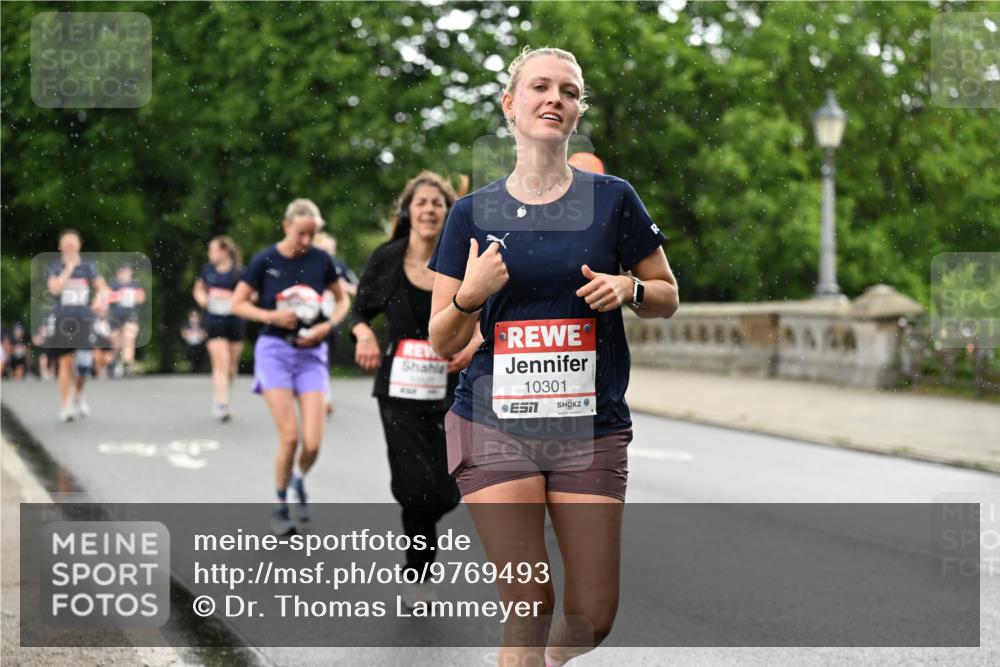 14.06.2026 - REWE Women's Run Dr. Thomas Lammeyer http://msf.ph/oto/9769493 14.06.2026 09:46:34 Laufen 10301 meine-sportfotos.de