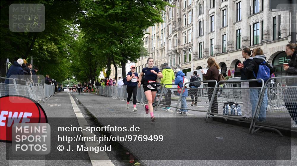 14.06.2026 - REWE Women's Run J. Mangold http://msf.ph/oto/9769499 14.06.2026 09:52:40 Ziel 10833, 10984, 11123, 11485 meine-sportfotos.de