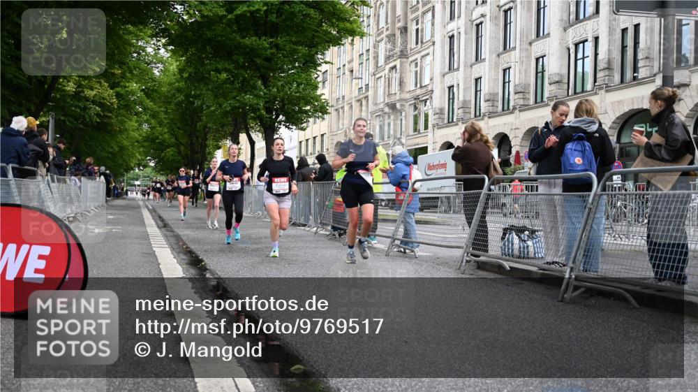 14.06.2026 - REWE Women's Run J. Mangold http://msf.ph/oto/9769517 14.06.2026 09:52:50 Ziel 10693, 10943, 11173, 11416, 11510 meine-sportfotos.de