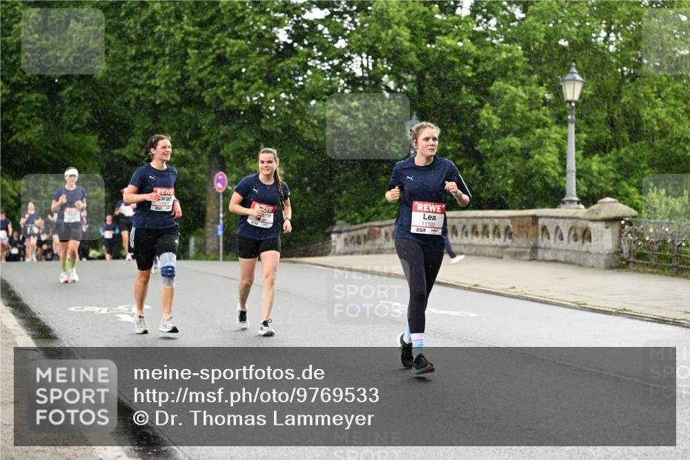 14.06.2026 - REWE Women's Run Dr. Thomas Lammeyer http://msf.ph/oto/9769533 14.06.2026 09:46:38 Laufen 11002, 11102, 7 meine-sportfotos.de