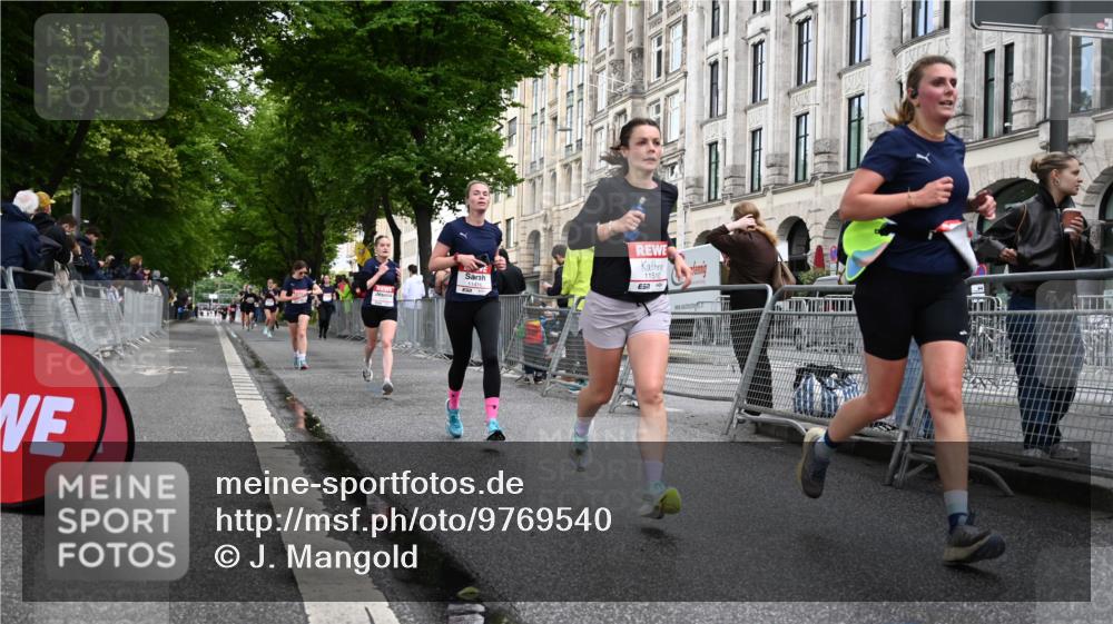 14.06.2026 - REWE Women's Run J. Mangold http://msf.ph/oto/9769540 14.06.2026 09:52:51 Ziel 10693, 10943, 11173, 11416, 11510 meine-sportfotos.de