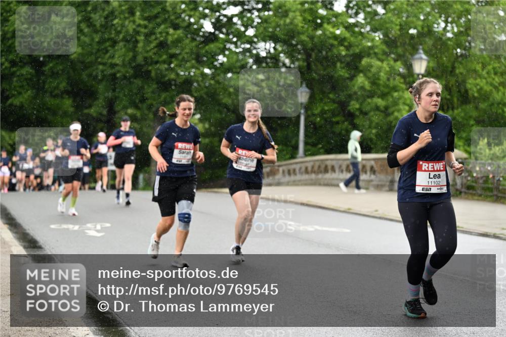 14.06.2026 - REWE Women's Run Dr. Thomas Lammeyer http://msf.ph/oto/9769545 14.06.2026 09:46:39 Laufen 44, 11102, 7 meine-sportfotos.de