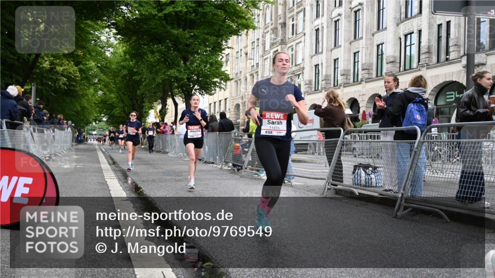14.06.2026 - REWE Women's Run J. Mangold http://msf.ph/oto/9769549 14.06.2026 09:52:52 Ziel 10693, 10943, 11173, 11416, 11510 meine-sportfotos.de