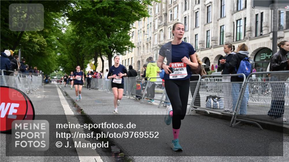 14.06.2026 - REWE Women's Run J. Mangold http://msf.ph/oto/9769552 14.06.2026 09:52:53 Ziel 10693, 10943, 11173, 11416, 11510 meine-sportfotos.de