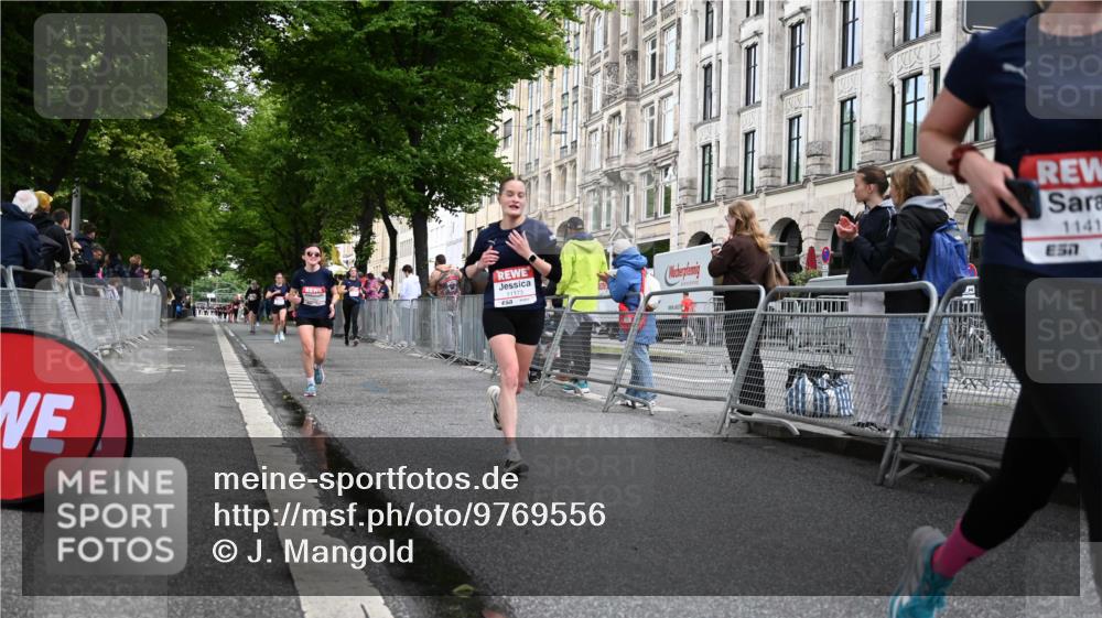 14.06.2026 - REWE Women's Run J. Mangold http://msf.ph/oto/9769556 14.06.2026 09:52:53 Ziel 10693, 10943, 11173, 11416, 11510 meine-sportfotos.de