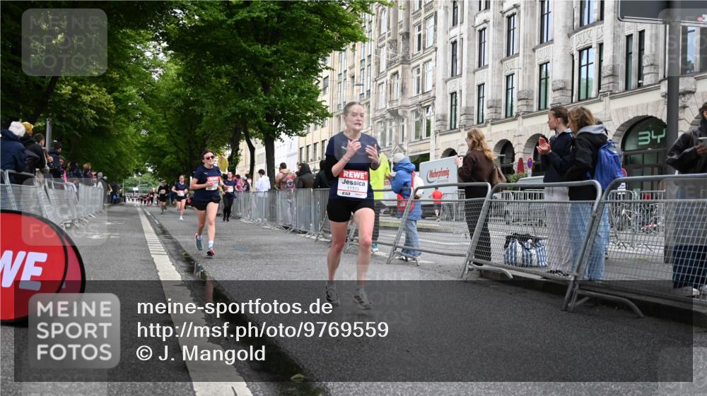 14.06.2026 - REWE Women's Run J. Mangold http://msf.ph/oto/9769559 14.06.2026 09:52:53 Ziel 10693, 10943, 11173, 11416, 11510 meine-sportfotos.de