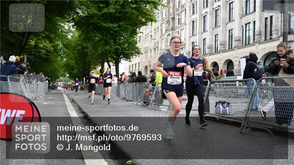 14.06.2026 - REWE Women's Run J. Mangold http://msf.ph/oto/9769593 14.06.2026 09:53:00 Ziel 10107, 10424, 10693, 10768, 11212, 11272 meine-sportfotos.de