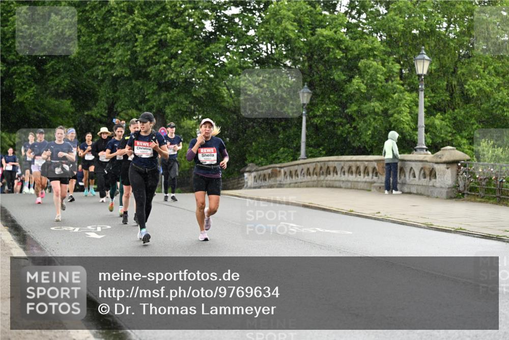 14.06.2026 - REWE Women's Run Dr. Thomas Lammeyer http://msf.ph/oto/9769634 14.06.2026 09:46:45 Laufen 10017, 10551 meine-sportfotos.de
