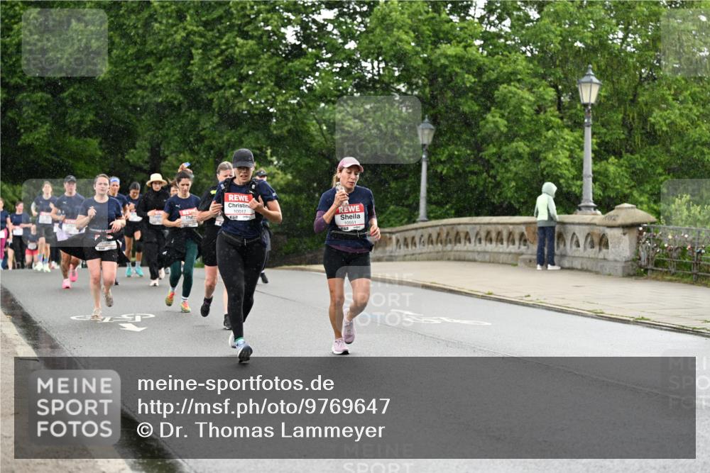 14.06.2026 - REWE Women's Run Dr. Thomas Lammeyer http://msf.ph/oto/9769647 14.06.2026 09:46:46 Laufen 10017, 10551, 1406 meine-sportfotos.de