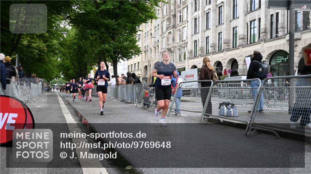 14.06.2026 - REWE Women's Run J. Mangold http://msf.ph/oto/9769648 14.06.2026 09:53:20 Ziel 10062, 10097, 10103, 10914, 10952, 11051 meine-sportfotos.de