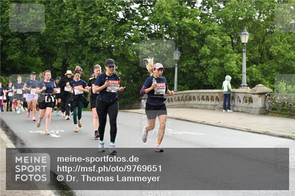 14.06.2026 - REWE Women's Run Dr. Thomas Lammeyer http://msf.ph/oto/9769651 14.06.2026 09:46:46 Laufen 10017, 10551 meine-sportfotos.de