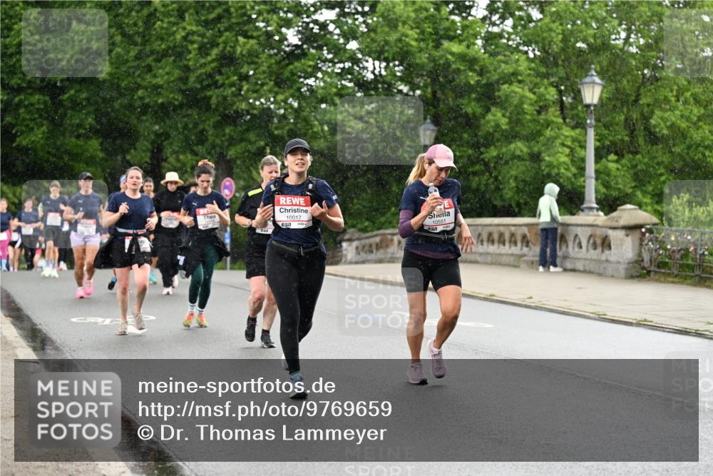 14.06.2026 - REWE Women's Run Dr. Thomas Lammeyer http://msf.ph/oto/9769659 14.06.2026 09:46:47 Laufen 10017, 57, 10551 meine-sportfotos.de