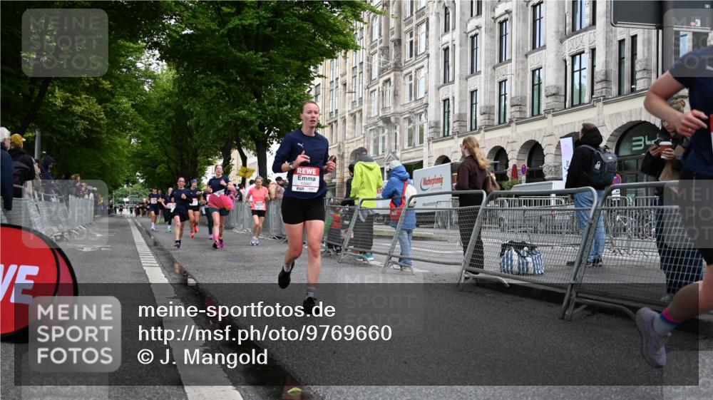 14.06.2026 - REWE Women's Run J. Mangold http://msf.ph/oto/9769660 14.06.2026 09:53:21 Ziel 10062, 10097, 10103, 10632, 10914, 11051, 11468 meine-sportfotos.de