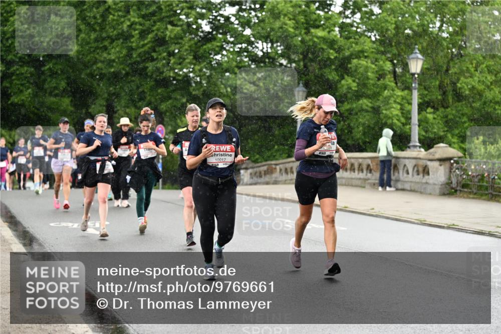 14.06.2026 - REWE Women's Run Dr. Thomas Lammeyer http://msf.ph/oto/9769661 14.06.2026 09:46:47 Laufen 10017, 651 meine-sportfotos.de